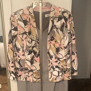 Kasper Women's Pink, Black, and Gold Patterned Dress Suit